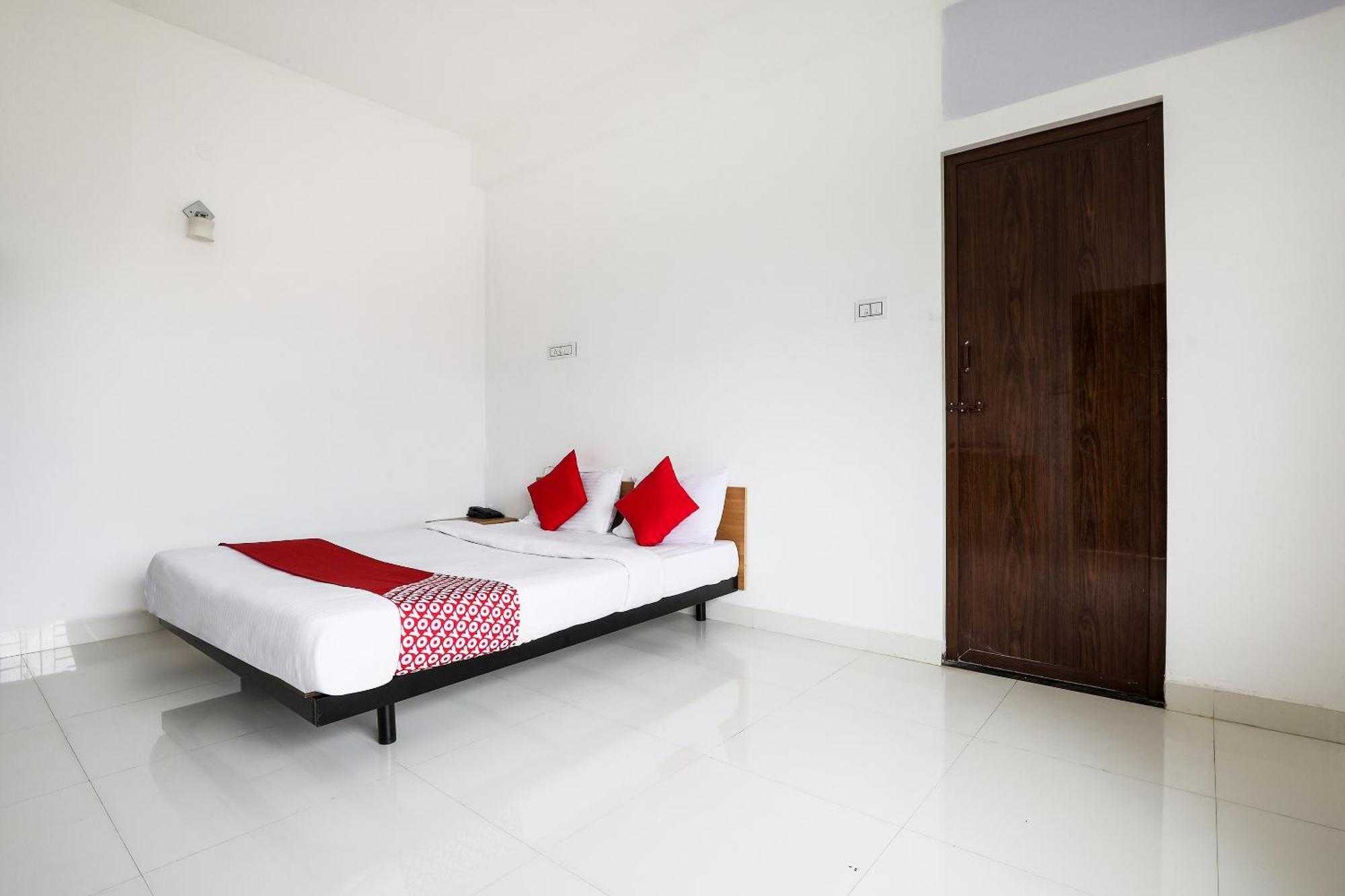Hotel O Black Pearl Residency Pilamedu Экстерьер фото